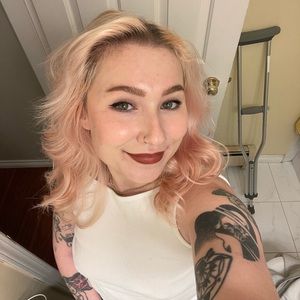 Meet your Posher, Alicia